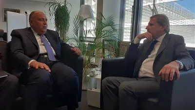 وزير الخارجية يطالب أوروبا بحث إثيوبيا على توقيع اتفاق سد النهضة