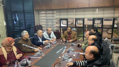 محافظ الدقهلية يتابع عبر الفيديو كونفرانس مع رئيس مجلس الوزراء جهود رفع مياه الأمطار بمختلف المراكز