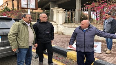 وزير الإسكان يطالب بتكثيف المعدات والعمالة للمناطق المتكدسة بالمياه