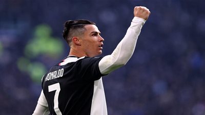 Cristiano ronaldo يخضع للحجر الصحي في جزيرة ماديرا خوفا من 
