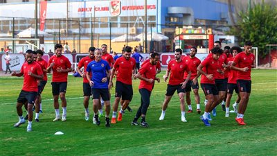 ثنائي الأهلي يواصل التأهيل للتعافي من الإصابة