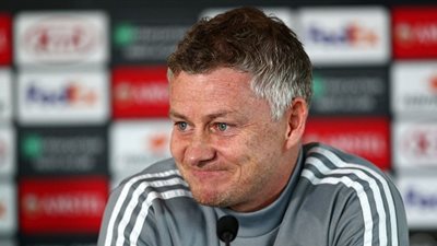 بسبب كورونا.. سولشاير يوجه رسالة لجماهير مانشستر يونايتد 