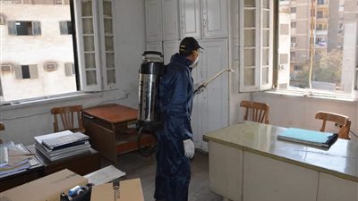 لمكافحة كورونا.. تعقيم ديوان عام محافظة المنيا (صور) 