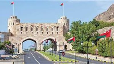 عمان تمنع الدخول لأراضيها من جميع المنافذ البرية والبحرية والجوية 