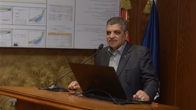 قناة السويس: التوقعات تشير إلى مرور 95 سفينة يوميًا في 2023