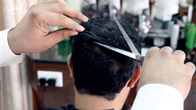 الرياض: إغلاق محلات الحلاقة وصالونات التزيين لمنع انتشار 