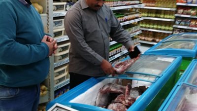 الأقصر تكثف حملاتها على المتاجر لمنع احكتار السلع 