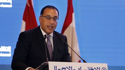 رئيس الوزراء يزف بشرى سارة للموظفات التى ترعى أطفالاً أقل من 12 سنة