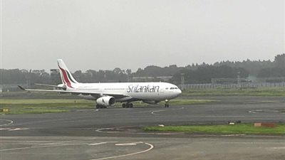 سريلانكا تحظر جميع الرحلات الجوية لمدة أسبوعين  