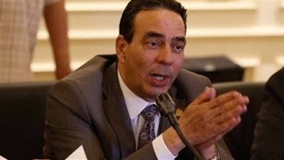 معرضون للإصابة بكورونا.. برلماني يؤيد زيادة بدل العدوى للأطباء