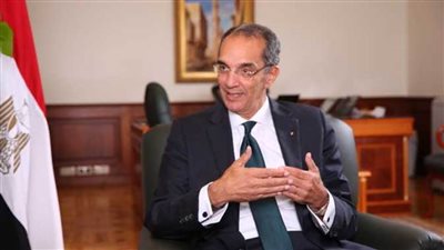 وزير الاتصالات يوجه بزيادة عدد مكاتب البريد المسائية إلى 2000 مكتب