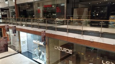 تخوفًا من الكورونا.. تخفيض ساعات العمل داخل مول مصر