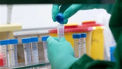 مفاجأة.. فيروس كورونا صناعة دولة أوروبية واللقاح سيظهر قريبا (فيديو ومستندات)