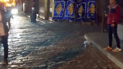 لليوم الثاني.. شارع المعز بلا زوار تطبيقًا لقرار الغلق (صور)