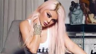 هيفاء وهبي تكشف عن حقيقة إصابتها بفيروس الكورونا