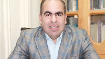 الوفد: الأطباء يخوضون معركة صعبة في مواجهة كورونا