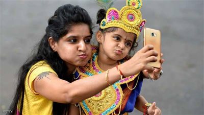 كبرى الشركات المصنّعة للهواتف الذكية في الهند تعلن عن إغلاق مصانعها بسبب فيروس كورونا 