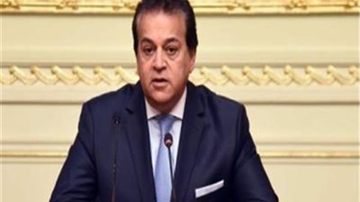وزير التعليم العالي: ربما نضطر لتأجيل العام الدراسي