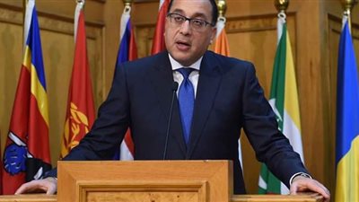 تعرف على أبرز القرارات والإجراءات الاحترازية التي أصدرتها الحكومة لمواجهة كورونا (إنفوجراف)