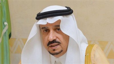 أمير الرياض يتخذ إجراءات وقائية من فيروس كورونا بأجهزة الصراف الآلي