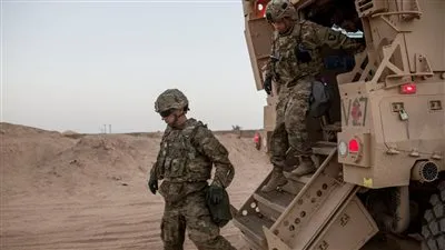 القوات الأمريكية تنسحب من قاعدة جوية في العراق