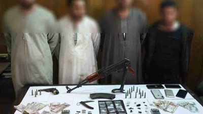 ضبط  تشكيل عصابي تخصص في الإتجار بالمواد المخدرة