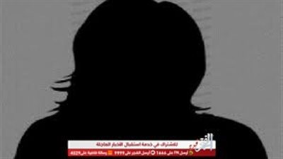 بكاء فنانة شهيرة بعد إصابة ابنتها بفيروس كورونا