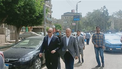 محافظ القاهرة يتفقد محور جسر السويس