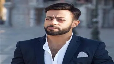 تامر عاشور يتحدى 