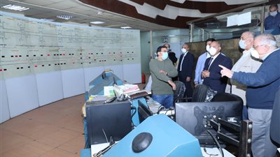 عاجل.. وزير النقل يزف بشرى سارة بشأن زحمة مترو الأنفاق 