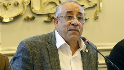 طلب إحاطة بشأن عودة الممرضين المفصولين للعمل 