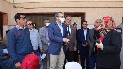 بدء صرف المعاشات لمن يتقاضون ألف جنيه أو أقل في 19 مدرسة بالغربية