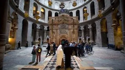 بأعداد محدودة.. استنئاف احتفالات عيد القيامة بالقدس