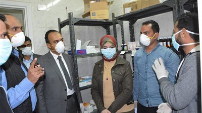 نائب محافظ المنيا يتفقد قريتي العزل الطبي ببني مزار
