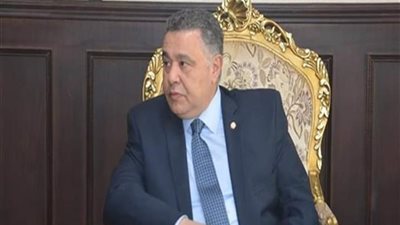 محافظ البحر الأحمر: آخر وفد سياحي يرفض مغادرة مصر لأنها أكثر أمنًا 