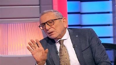 عاجل.. عدلي القيعي يكشف مفاجأة بشأن تجديد عقد فتحي