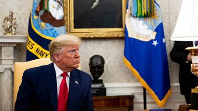 ترامب: سأدرس بجدية بالغة حزمة للبنية التحتية