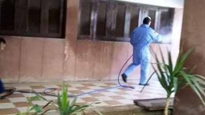 تطهير مستشفى الرمد بالمنيا لمنع تفشي كورونا 