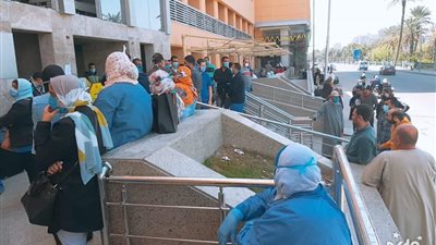 حقيقة إقالة عميد معهد الأورام بعد كارثة كورونا