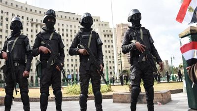 لتطبيق حظر التجوال.. استنفار أمني بشوارع وميادين القاهرة