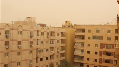 رياح مثيرة للأتربة في سماء القاهرة والمحافظات (صور)