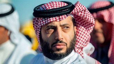 مفاجأة من تركي آل الشيخ لنجم الأهلي