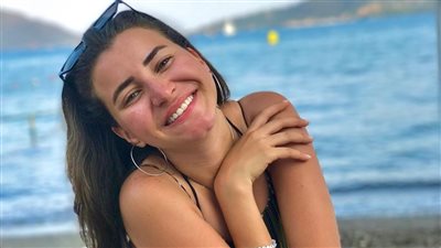 من أمام البحر'.. هكذا أطلت سارة الشامي على جمهورها