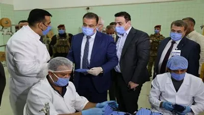 العراق يكثف من إنتـاج الكمامـات الطبية بالمواصفات العالمية