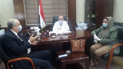 بعد ظهور حالات كورونا.. رئيس هيئة المستشفيات يتفقد معهد القلب
