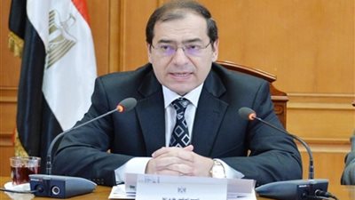 وزير البترول: الحقول تعمل بكامل طاقتها.. والعمال 