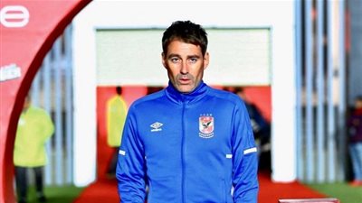 فايلر يطرد 5 لاعبين من الأهلي