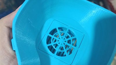 تصنيع كمامة على ماكينة طباعة ثلاثية الأبعاد بـ