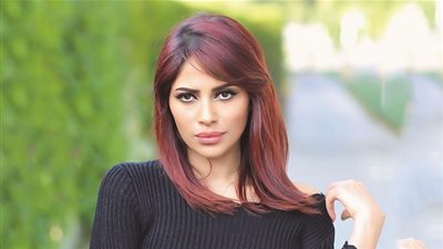 بهذه الطريقة.. الهام علي ترد على متابع طلب الزواج منها خلال لايف في إنستجرام (فيديو)