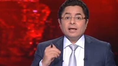 تعليق ناري من خالد أبوبكر على منع دفن شهيدة كورونا